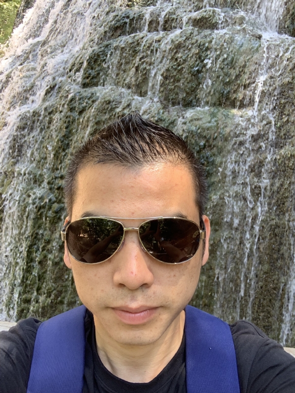 高兴的第二张照片--福安征婚网