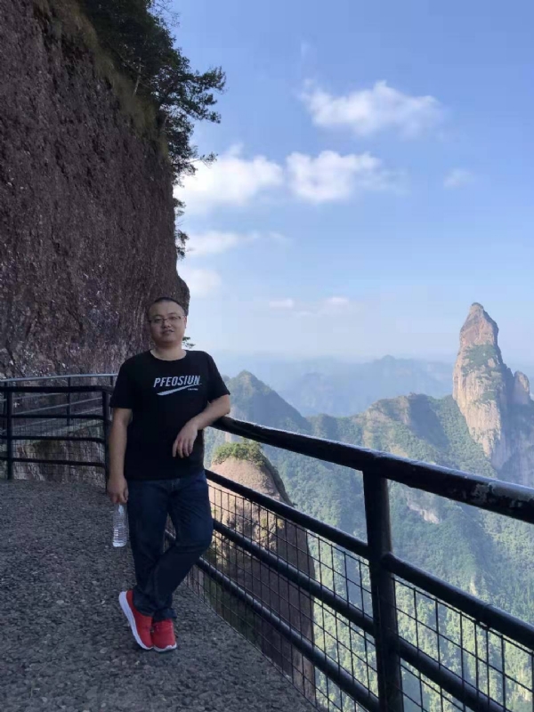 不杵于物的第一张照片--福安征婚网