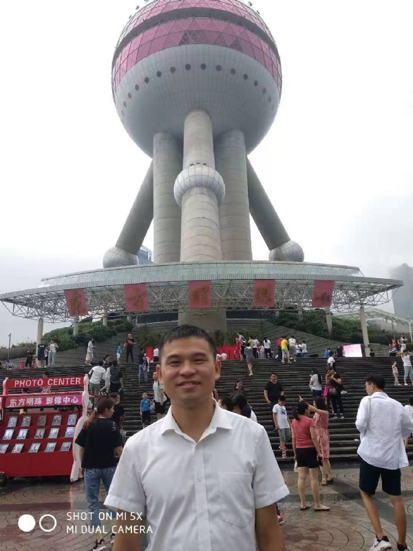 小猫吃老鼠的第一张照片--福安征婚网