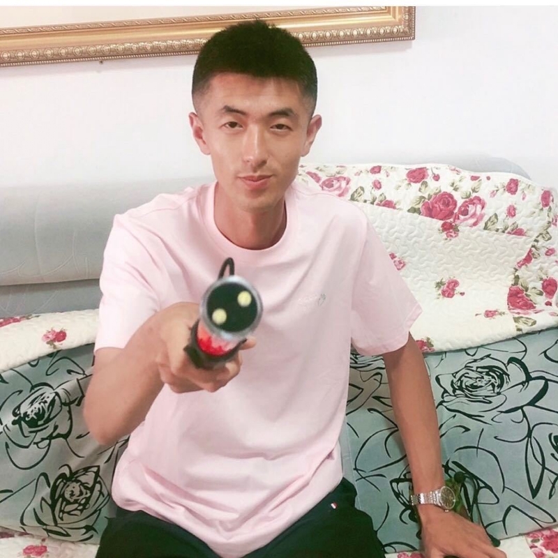 转身留下孤独的她的第一张照片--福安征婚网