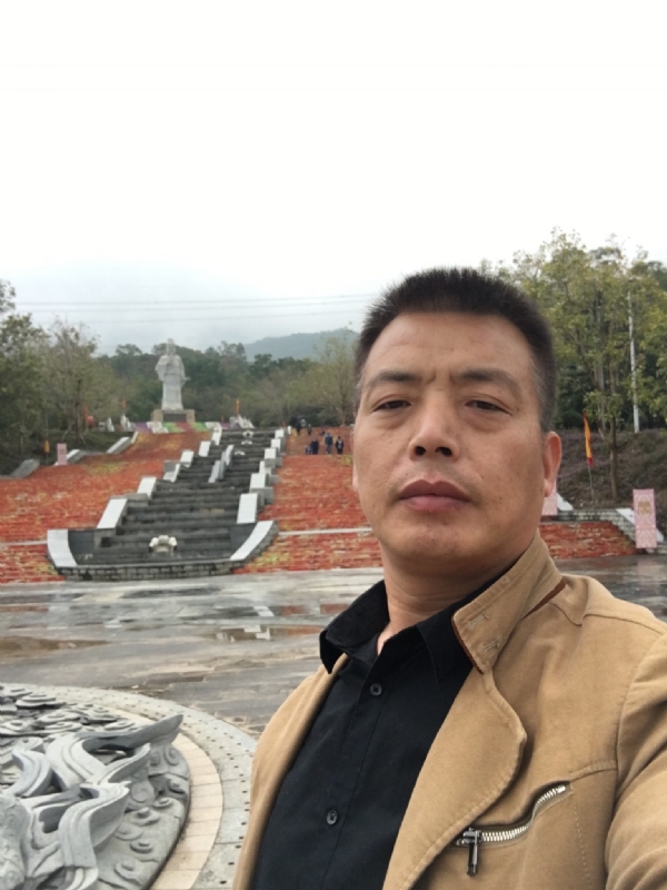 开心的松鼠的第二张照片--福安征婚网