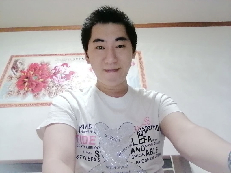 缘分天定的第一张照片--福安征婚网