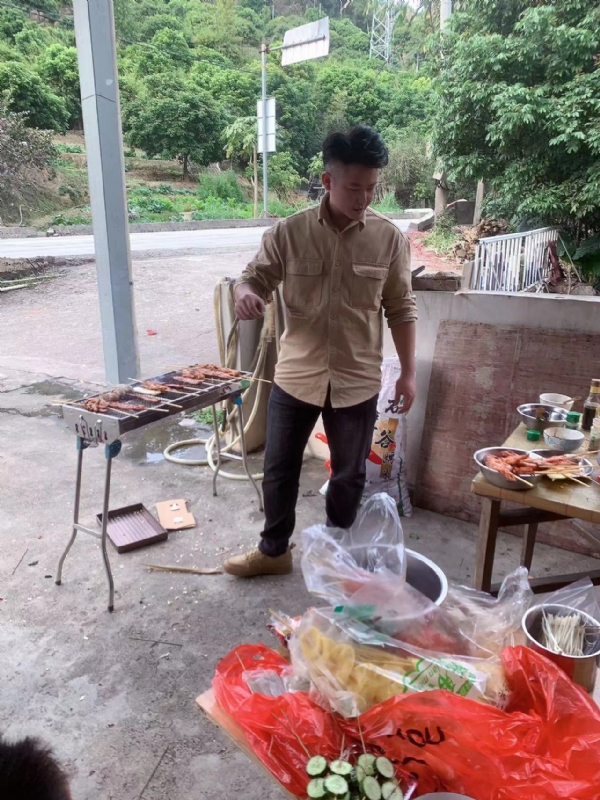 你黑我哟的第一张照片--福安征婚网